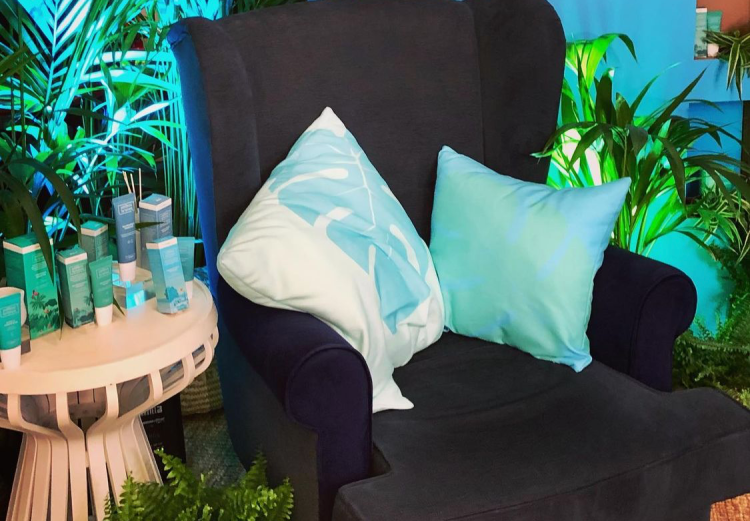 Digital Sublimation Printing - is a fabric dyeing process, allowing you to create a fully digital, vibrant print.
The process only works on white or light coloured polyester fabrics, but is also the perfect process for printing onto sports performance fabrics. The process also allows you to create edge-to-edge printed bags, cushions and many other items.